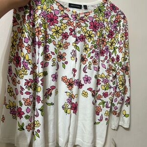 Notations white cardigan with floral print!!!😍😍